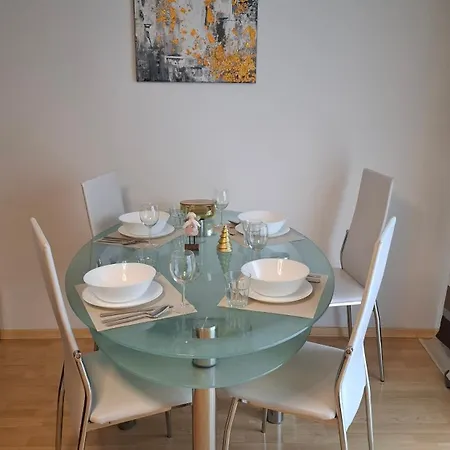 Blackjulie Ferienwohnung im Schwarzwald mit Balkon und Parkplatz ruhig St. Georgen im Schwarzwald