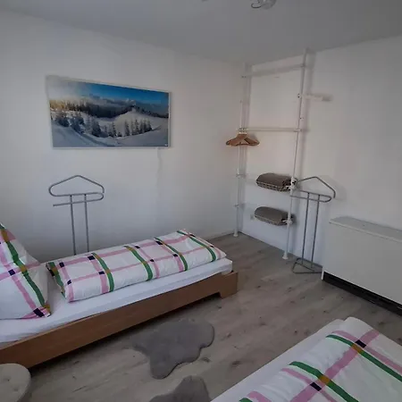 Blackjulie Im Schwarzwald Mit Balkon Und Parkplatz Ruhig Lejlighed Sankt Georgen im Schwarzwald